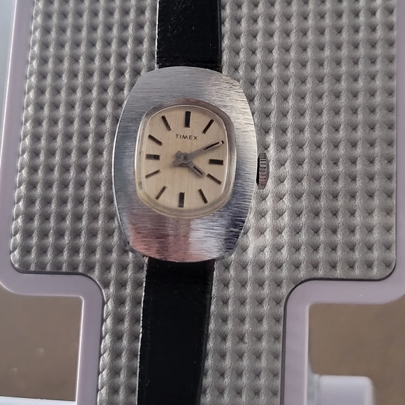 Vintage Timex watch - Picture 2 of 7